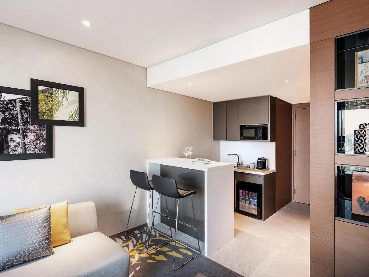 Novotel Suites Ambassador Seoul Yongsan Отель
