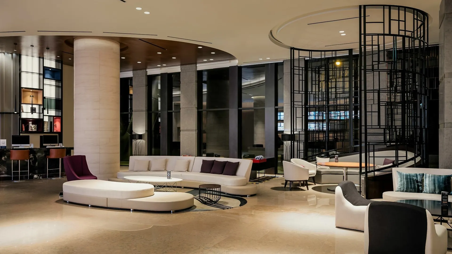 Novotel Suites Ambassador Seoul Yongsan Отель